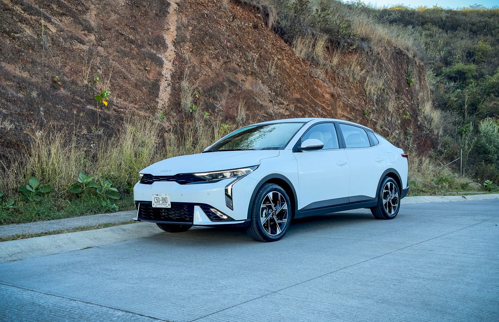 SUV familiar Kia K3